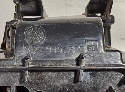 Žaromet zadnji VW Passat B8 (poškodovan)