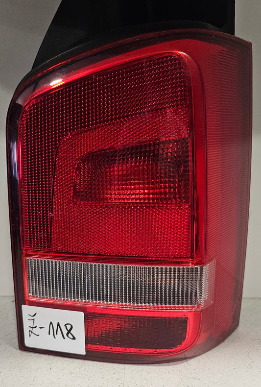Žaromet zadnji desni VW T5