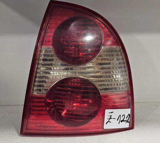 Žaromet zadnji desni VW Passat B5 Limo