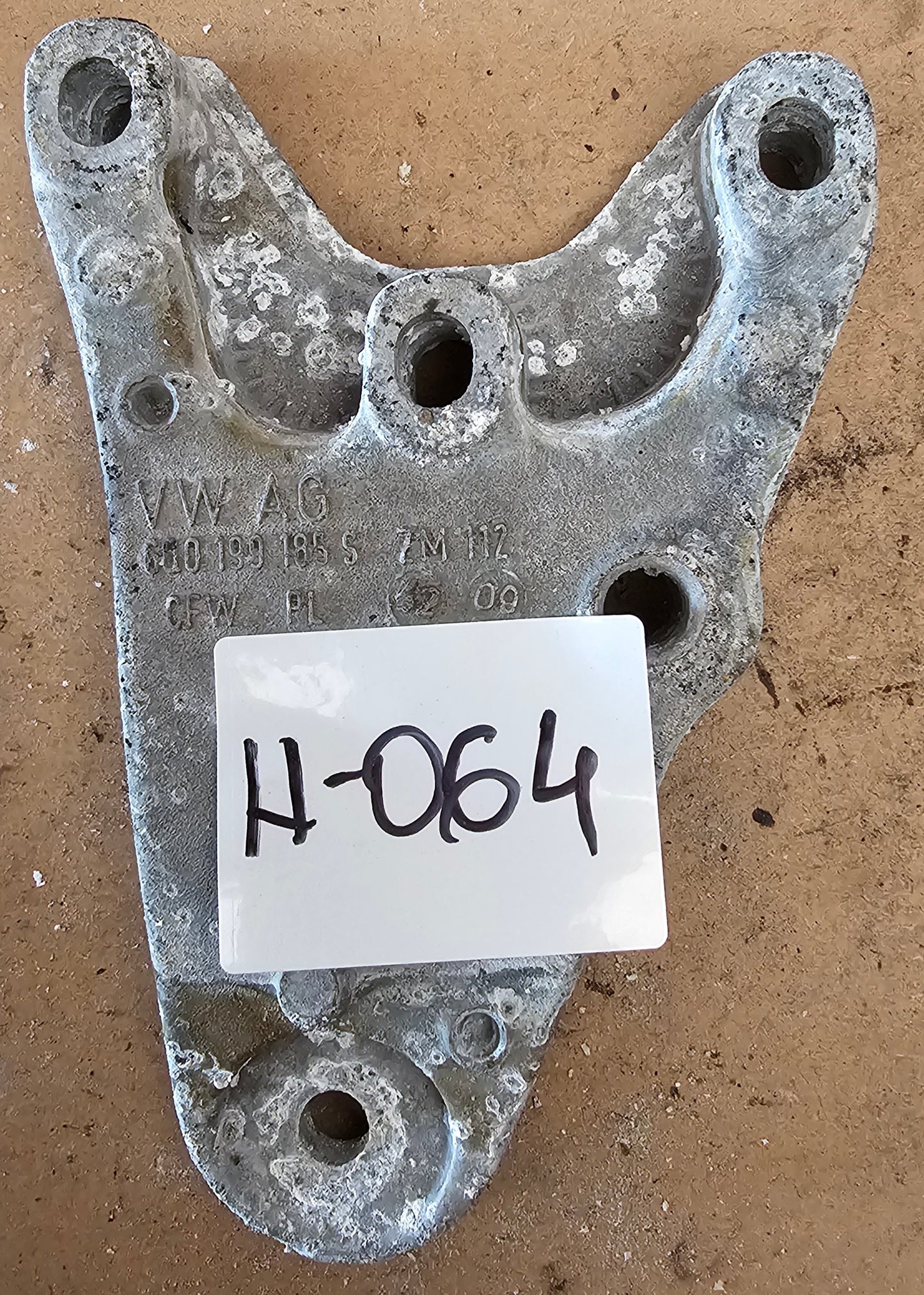 Nosilec motorja- VW,SEAT,ŠKODA,AUDI