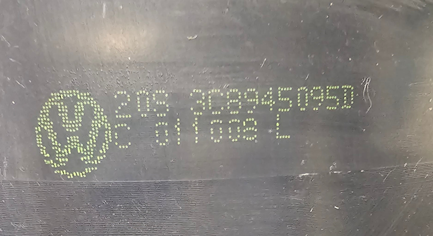 Žaromet zadnji levi VW Passat CC