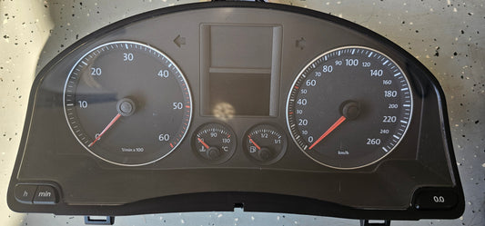 Števec VW Golf 5
