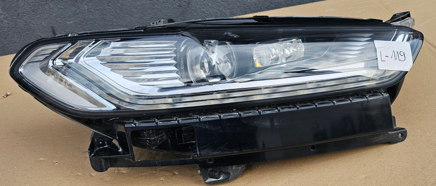 Žaromet sprednji desni-Ford Mondeo NK5 Led