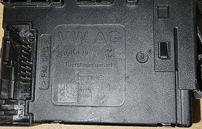 Motorček stekla-VW Passat CC