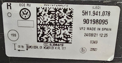 Žaromet sprednji desni-VW Golf 8