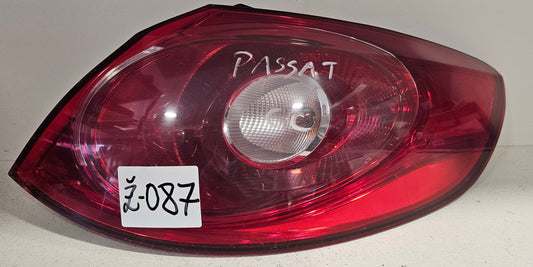 Žaromet zadnji desni VW Passat CC