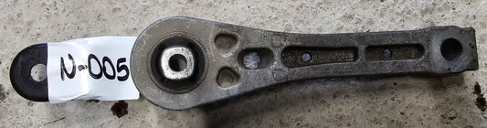 Nosilec motorja-VW,SEAT,ŠKODA,AUDI