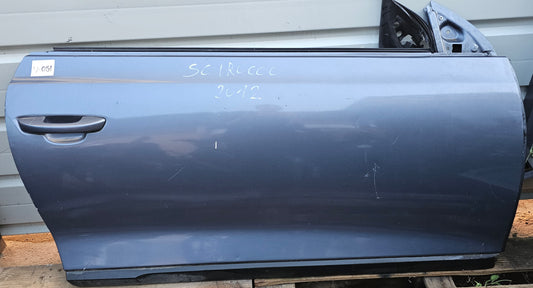 Vrata sprednja desna-VW Scirocco