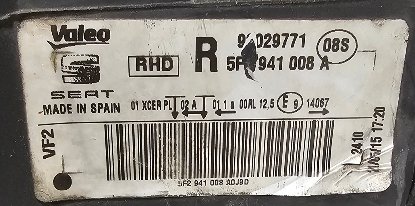 Žaromet sprednji desni-Seat Leon- Led