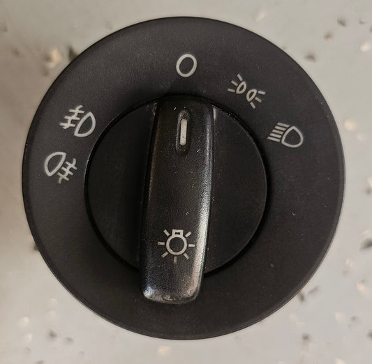 Stikalo luči-Škoda