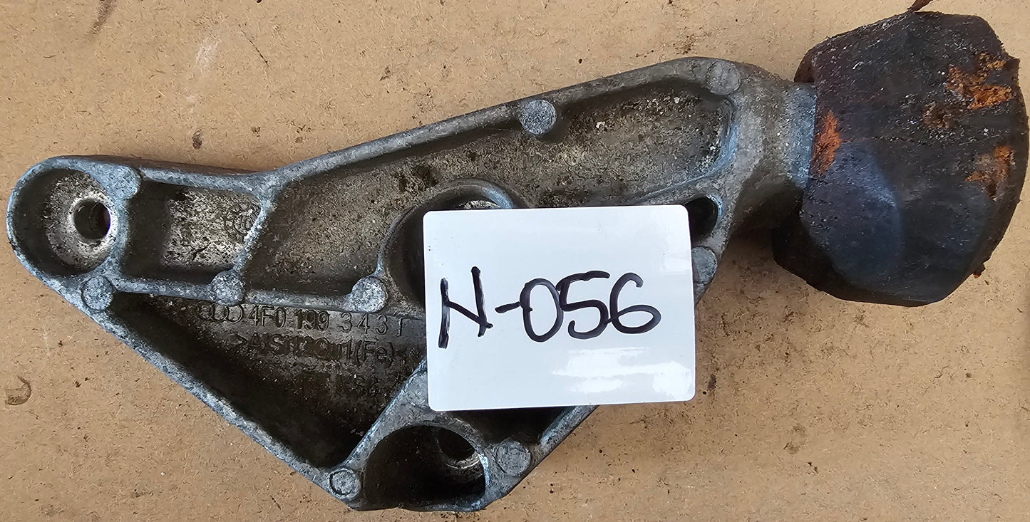 Nosilec motorja-Audi