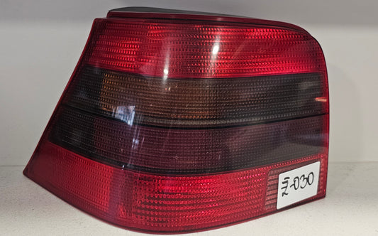 Žaromet zadnji levi VW Golf 4