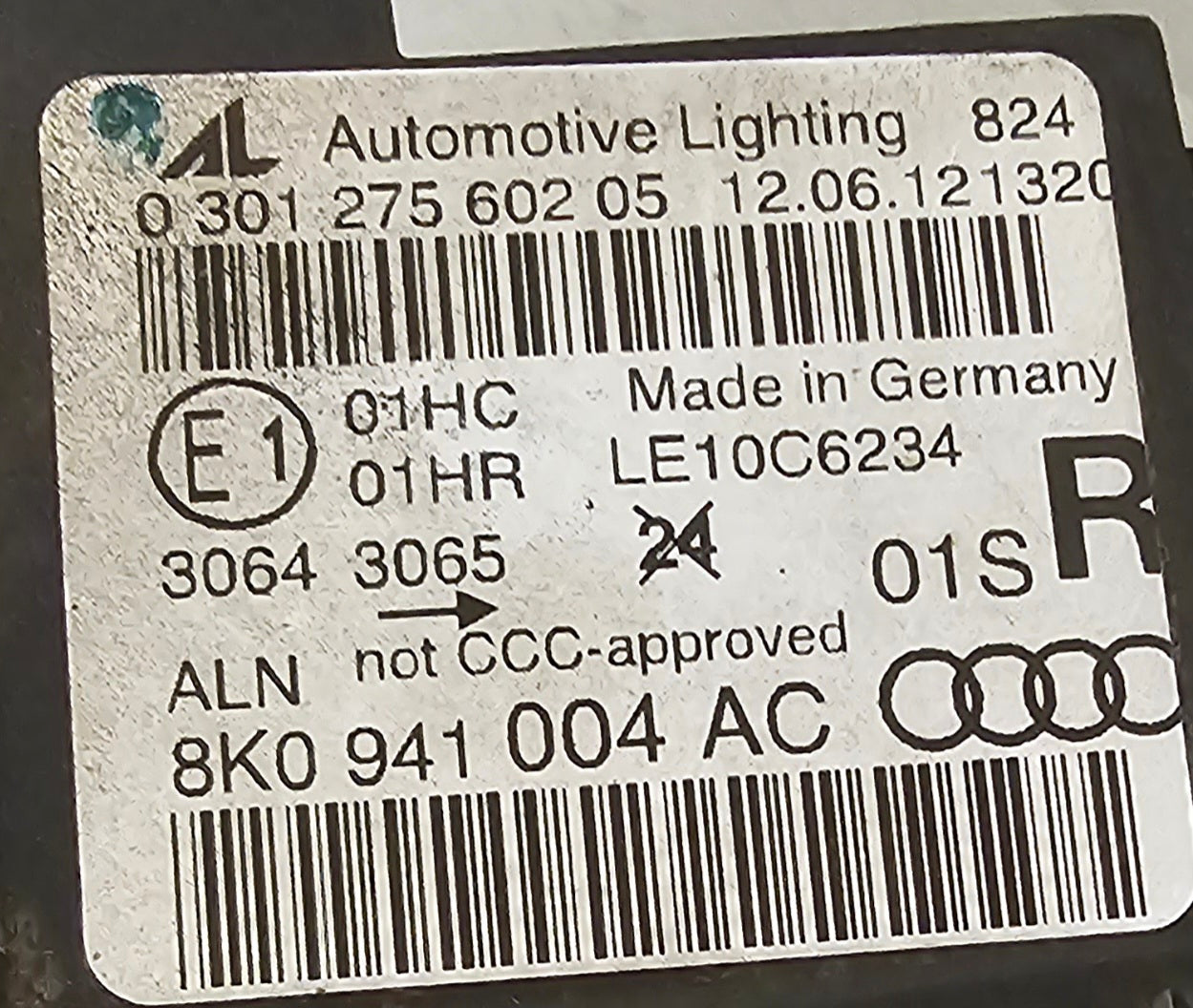 Žaromet sprednji desni-Audi A4 B8 Lift