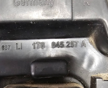 Žaromet zadnji levi VW Touran (poškodovan)
