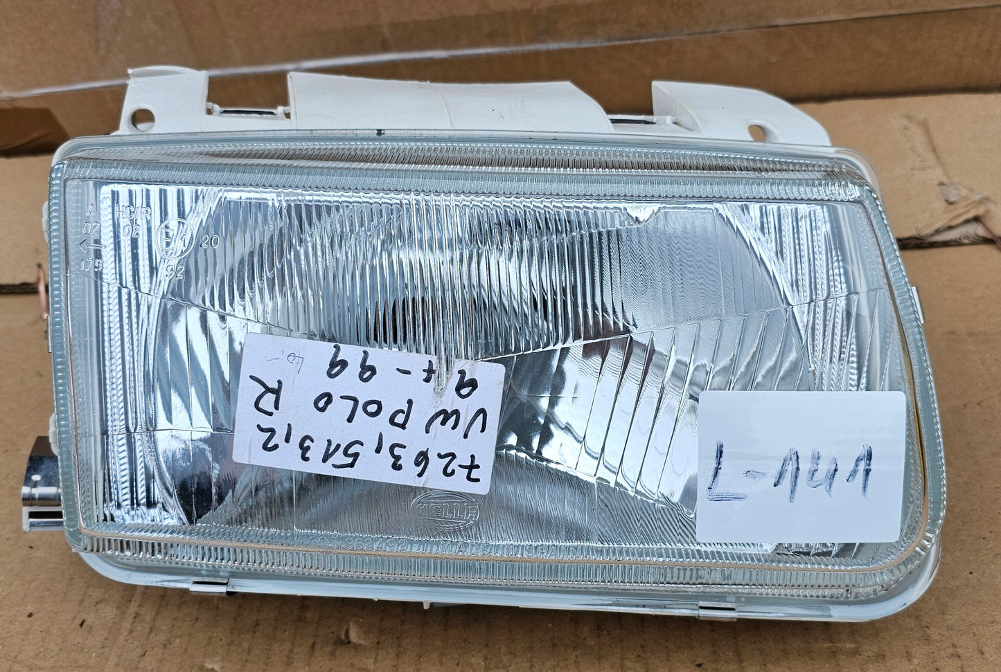 Žaromet sprednji desni-VW Polo (novo)