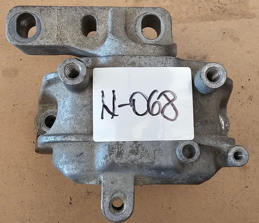 Nosilec motorja- VW,SEAT,ŠKODA,AUDI