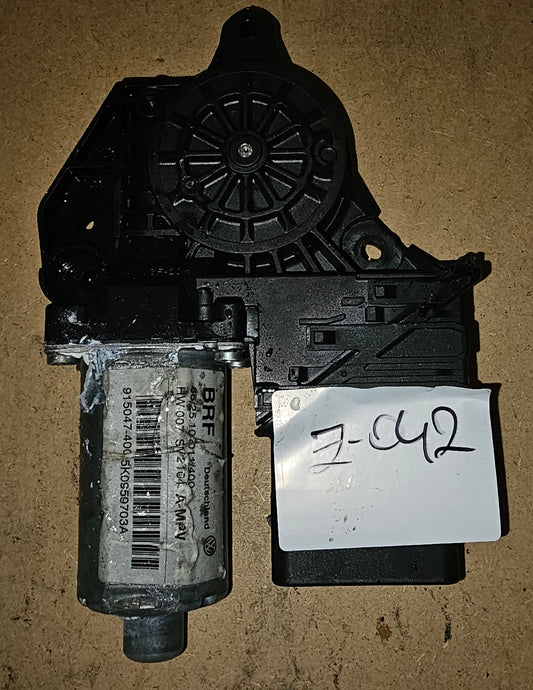 Motorček stekla- VW,SEAT,ŠKODA,AUDI