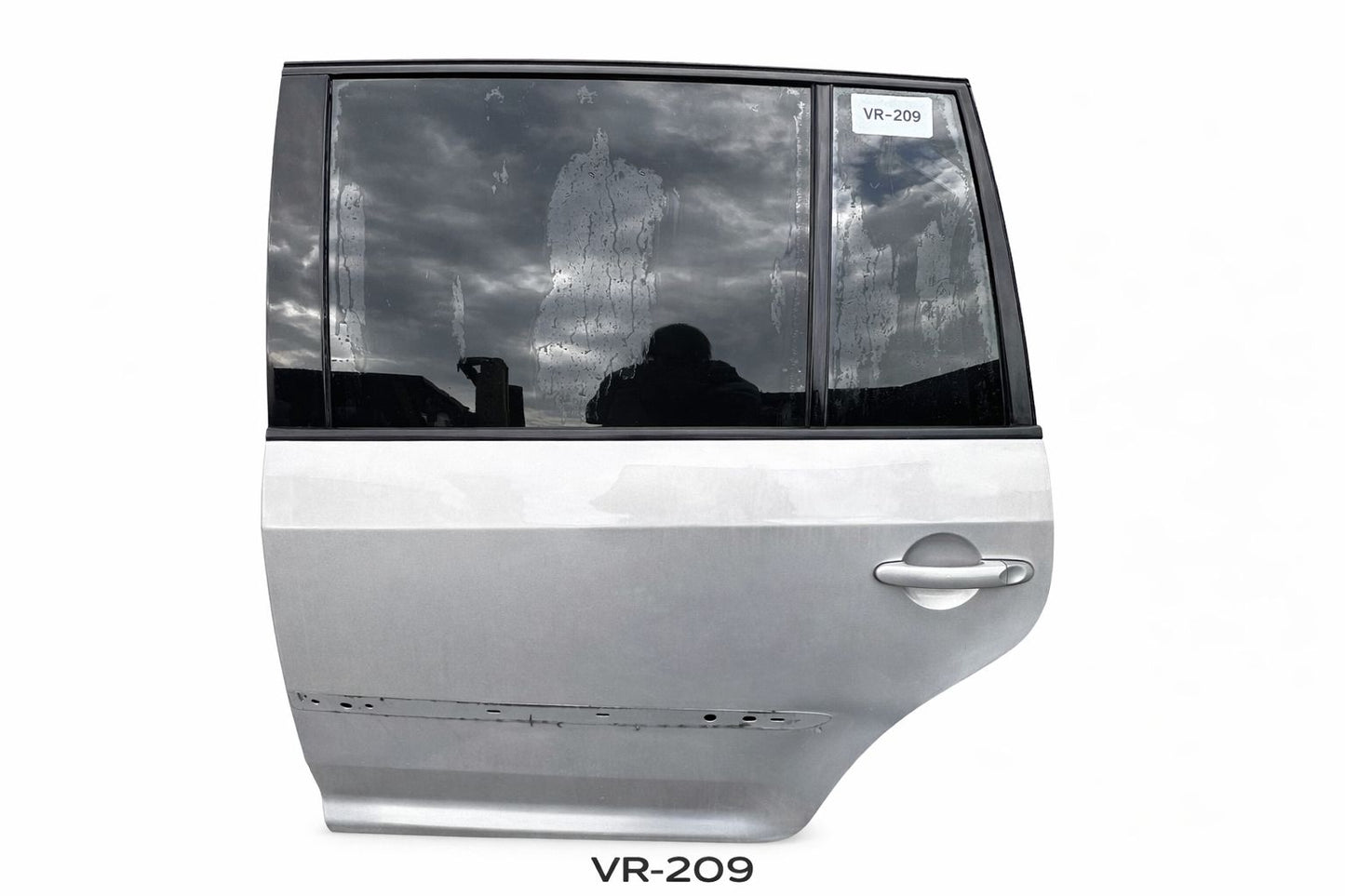 Zadnja leva vrata vw touran 04-15