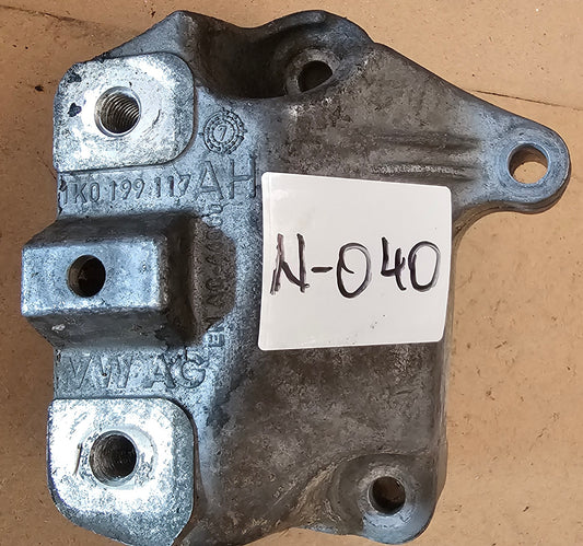 Nosilec motorja- VW,SEAT,ŠKODA,AUDI