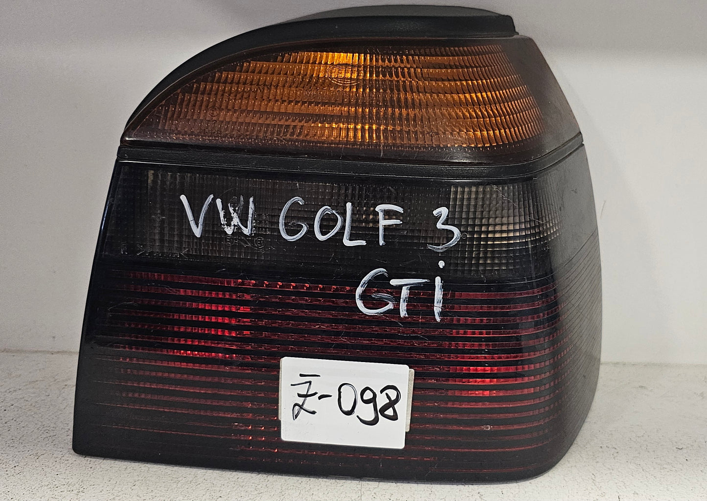 Žaromet zadnji desni VW Golf 3 GTI