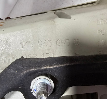 Žaromet zadnji levi VW Jetta