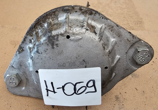 Nosilec motorja-Audi