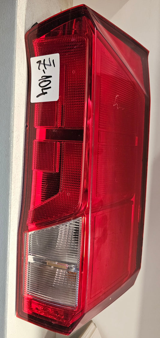Žaromet zadnji desni VW Crafter