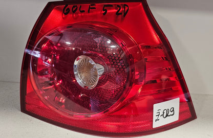 Žaromet zadnji desni VW Golf 5
