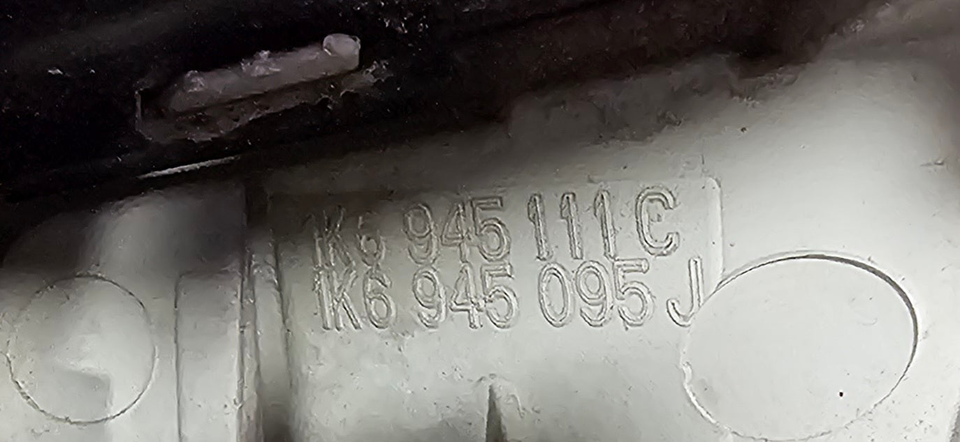Žaromet zadnji levi VW Golf 5