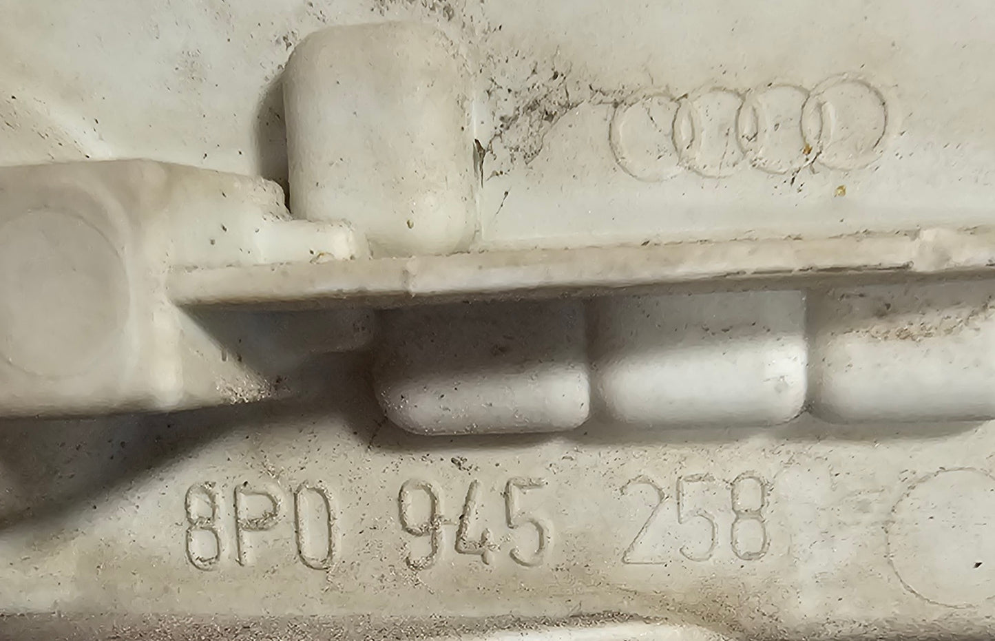 Žaromet zadnji desni Audi A3
