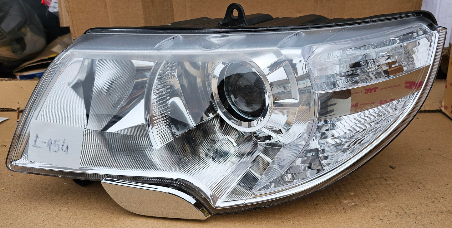 Žaromet sprednji levi-Škoda Superb (novo)