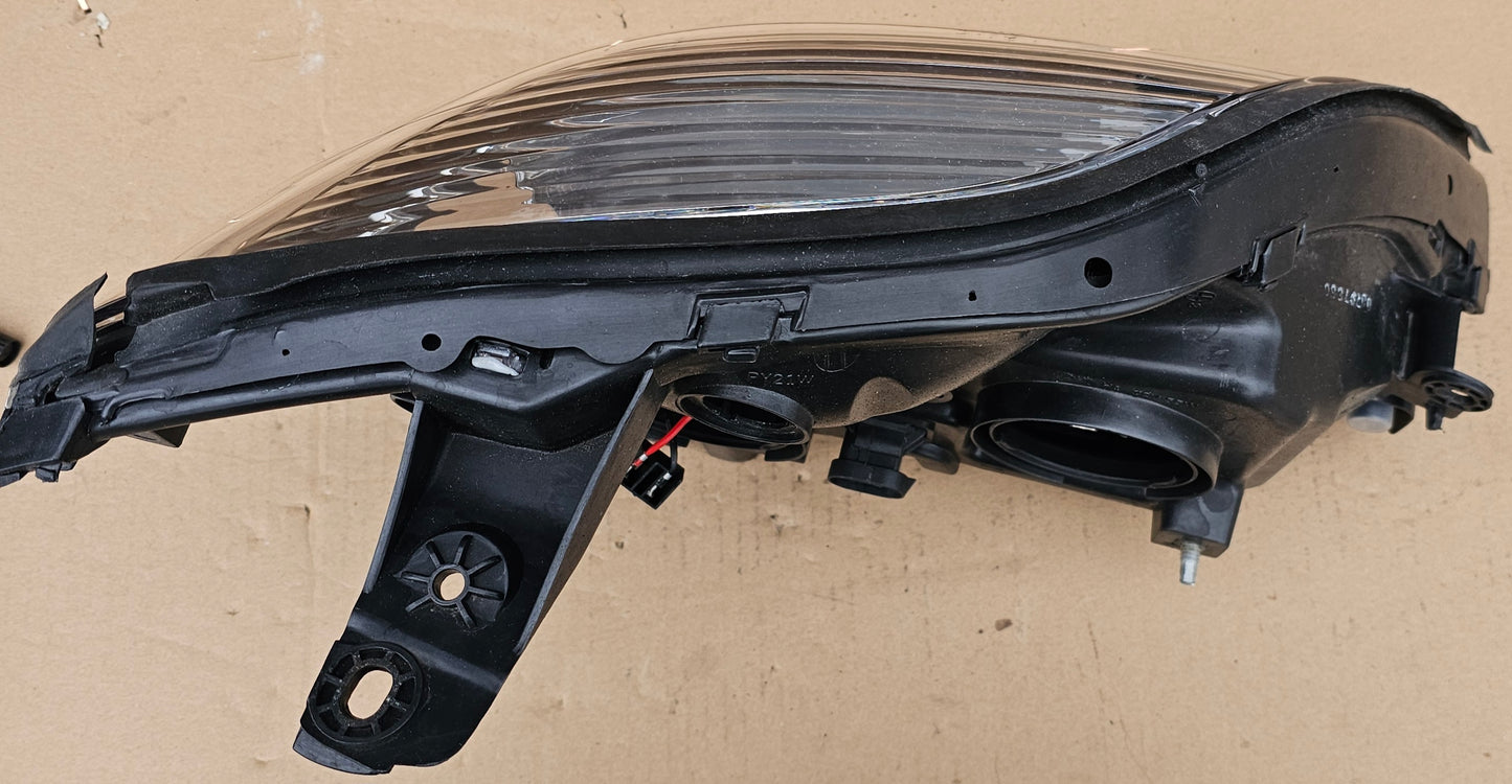 Žaromet sprednji levi- Renault Scenic