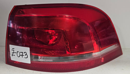 Žaromet zadnji desni VW Passat B7