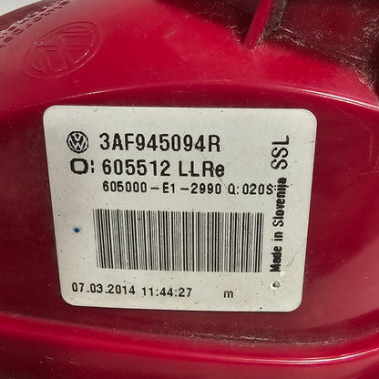 Žaromet zadnji levi VW Passat B7