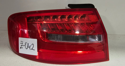 Žaromet zadnji Audi A4 B8 Limo
