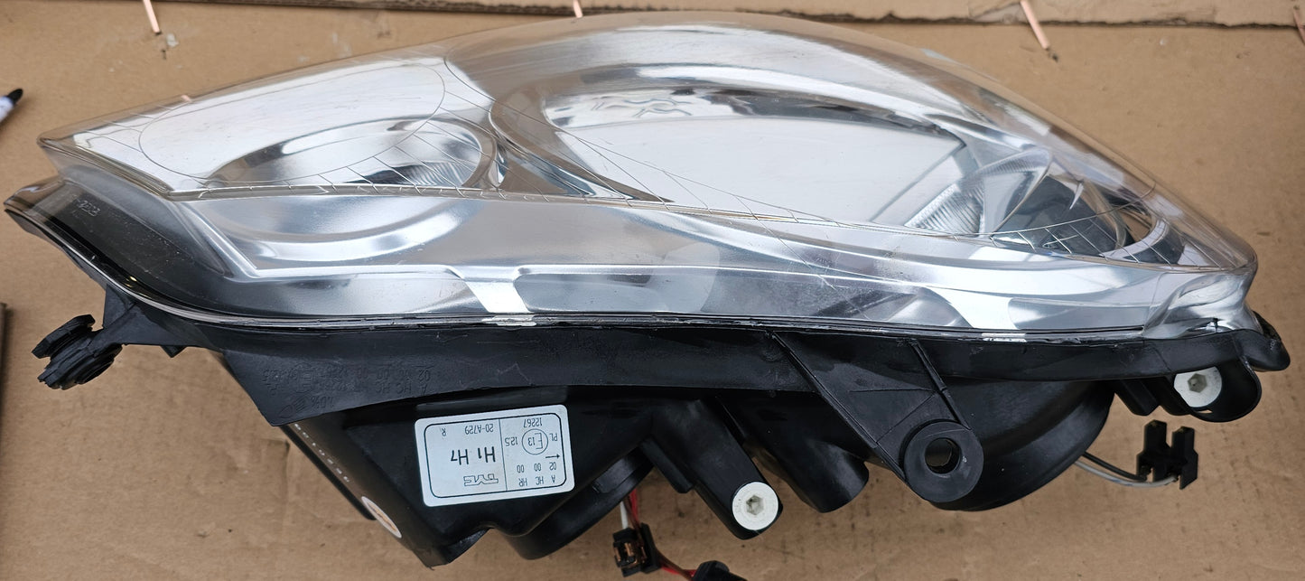 Žaromet sprednji desni-VW Polo (novo)