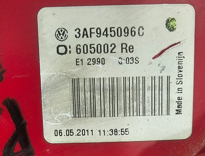 Žaromet zadnji desni VW Passat B7