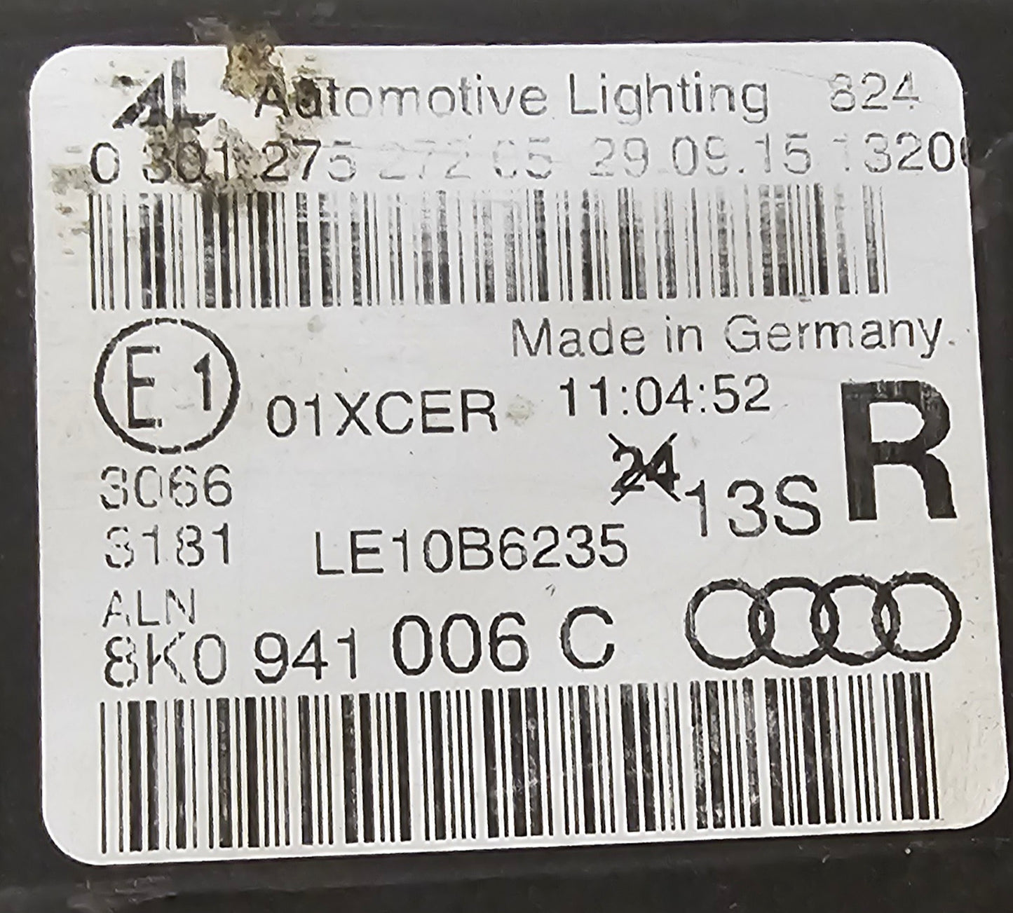 Žaromet sprednji desni-Audi A4 B8 Lift (poškodovano)